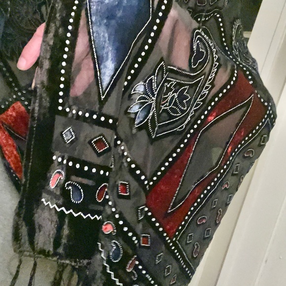 Scarf in velvet and sheer black rayon. Red and navy velvet. Tassel ends. 63x20” - Picture 6 of 8